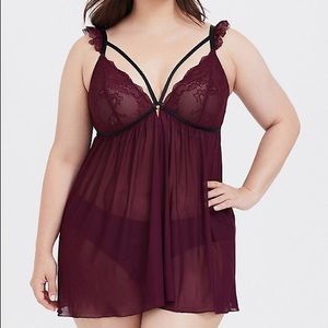 Torrid Burgundy Strappy Lace Babydoll size 0